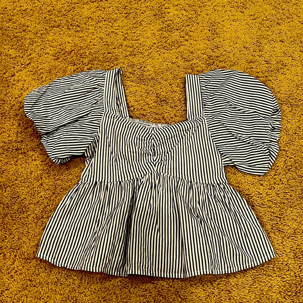 Old Navy Puff Sleeve Blouse